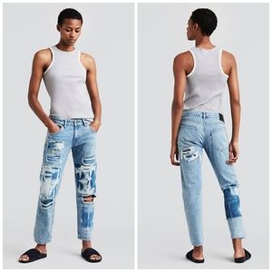 NWT Levi's Crush Taper Distress Destroyed Fit 26